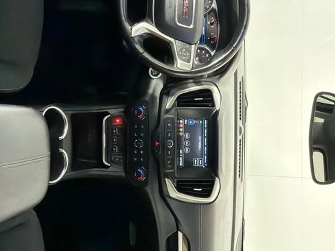 Used 2019 GMC Terrain SLE w/ Driver Convenience Package image 25