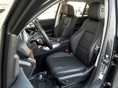 Used 2025 Mercedes-Benz GLE 350 4MATIC image 13