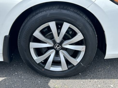Used 2024 Honda Civic LX image 7