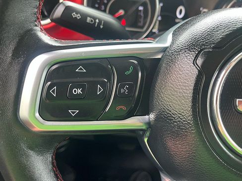 Used 2019 Jeep Wrangler Unlimited Rubicon AWD/4WD image 32