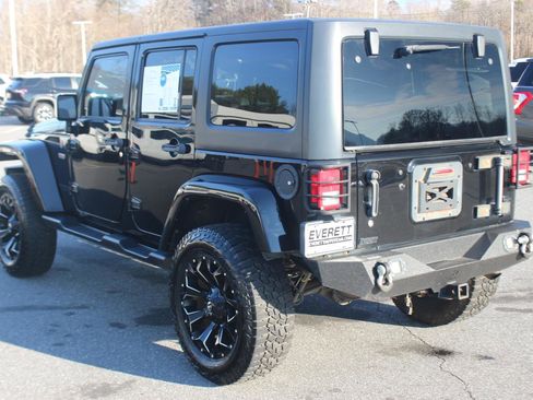Used 2017 Jeep Wrangler 75th Anniversary image 5