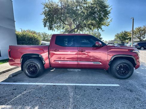 Used 2025 Toyota Tundra Platinum AWD/4WD image 10