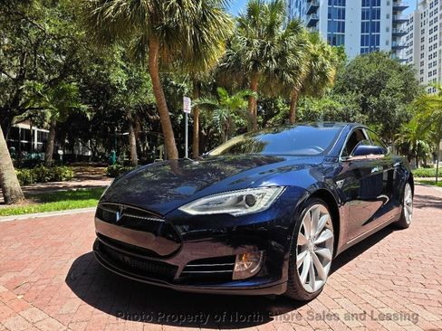 Used 2015 Tesla Model S 85D AWD/4WD image 33