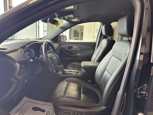 Used 2022 Chevrolet Traverse LT AWD/4WD image 5