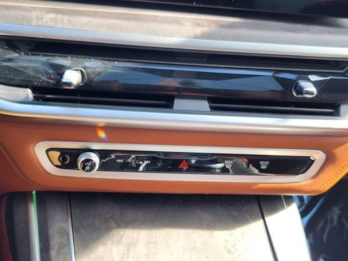 Certified 2025 BMW X7 M60i image 31