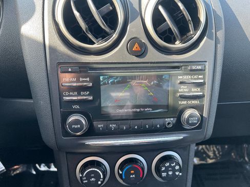 Used 2014 Nissan Rogue S w/ Convenience Package FWD image 35