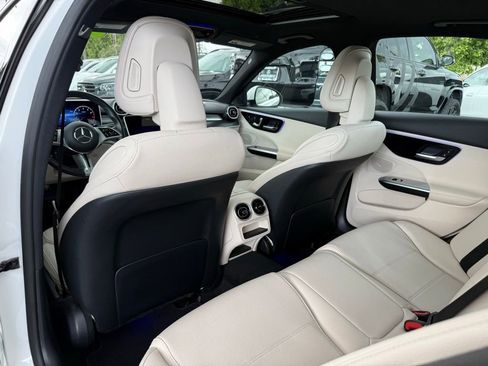 Certified 2025 Mercedes-Benz C 300 Sedan image 24
