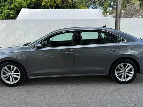 Used 2020 Volkswagen Passat 2.0T SE FWD image 3