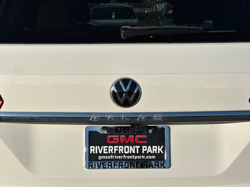 Used 2022 Volkswagen Atlas SE image 50