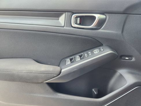 Used 2025 Honda Civic Sport image 15