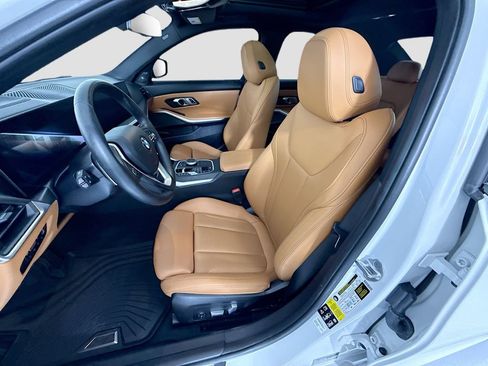 Used 2023 BMW 330i xDrive Sedan w/ Premium Package AWD/4WD image 19