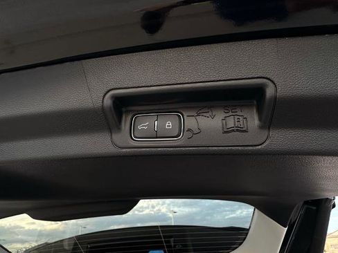 New 2026 Ford Explorer Active w/ Active Comfort Package image 28