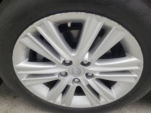 Used 2015 Lexus ES 350 w/ Premium Package image 31