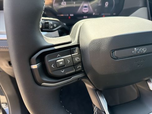 New 2026 Jeep Cherokee Limited AWD/4WD image 25