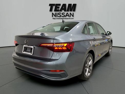 Used 2022 Volkswagen Jetta SE FWD image 7