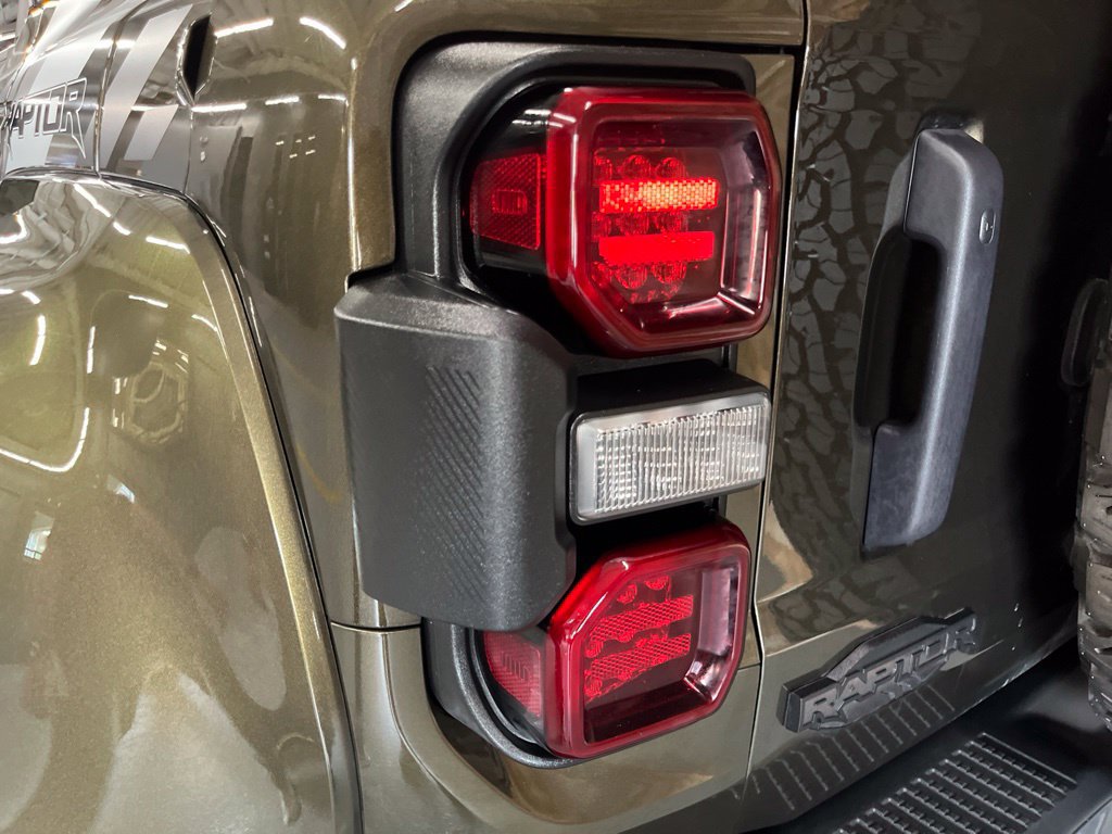 Used 2024 Ford Bronco Raptor w/ Interior Carbon Fiber Pack 6 AWD/4WD image 75