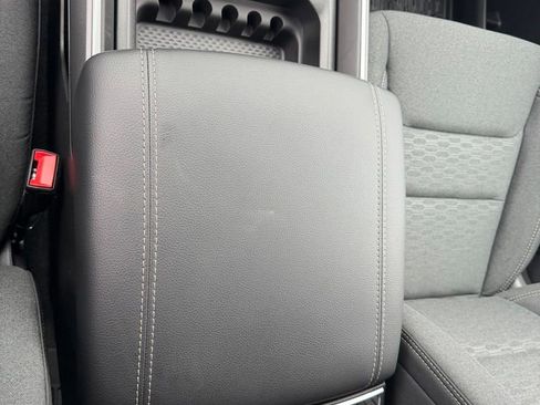 New 2026 RAM 1500 4x4 Crew Cab image 22