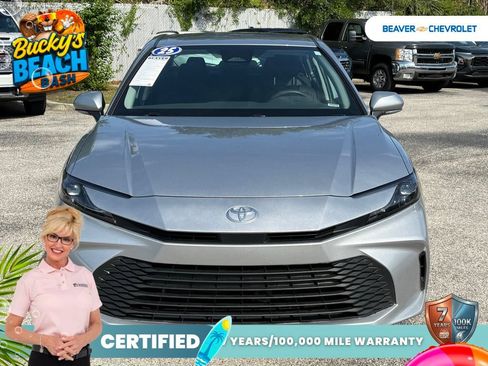 Used 2025 Toyota Camry LE FWD image 3