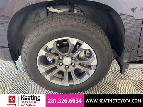 Used 2024 Chevrolet Silverado 1500 High Country w/ Technology Package AWD/4WD image 30