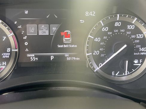 Used 2021 Toyota Highlander XSE image 12