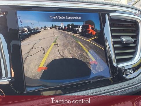 Used 2020 Chrysler Pacifica Limited FWD image 28