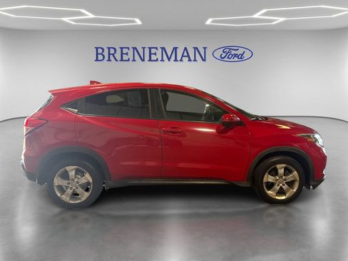 Used 2016 Honda HR-V EX image 4