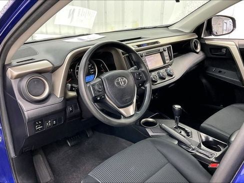 Used 2015 Toyota RAV4 LE AWD/4WD image 16