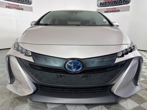 Used 2022 Toyota Prius Prime LE image 8