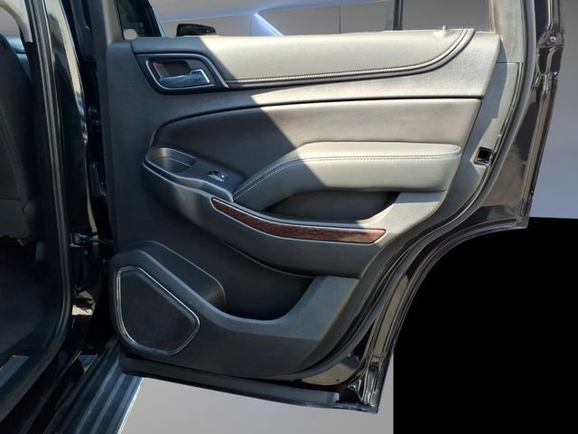 Used 2019 GMC Yukon SLT w/ Open Road Package AWD/4WD image 17