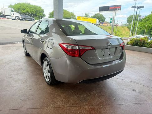 Used 2015 Toyota Corolla LE FWD image 4