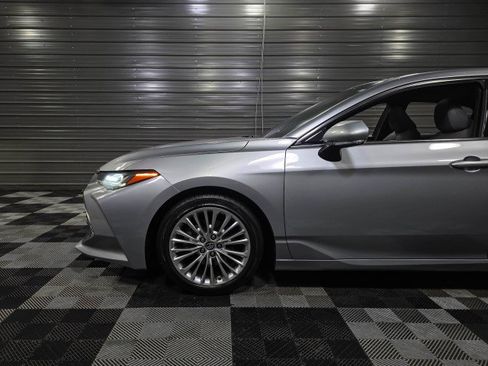 Used 2019 Toyota Avalon Limited w/ Advanced Safety Package image 39