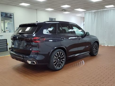 Used 2026 BMW X5 xDrive40i w/ M Sport Package AWD/4WD image 9