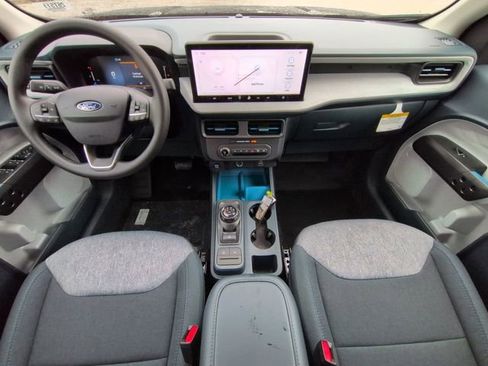 New 2026 Ford Maverick XLT image 15