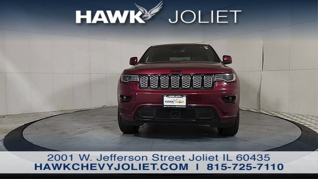 Used 2022 Jeep Grand Cherokee Laredo X AWD/4WD image 3