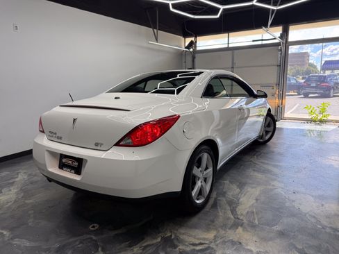 Used 2007 Pontiac G6 GT w/ Premium Package FWD image 4