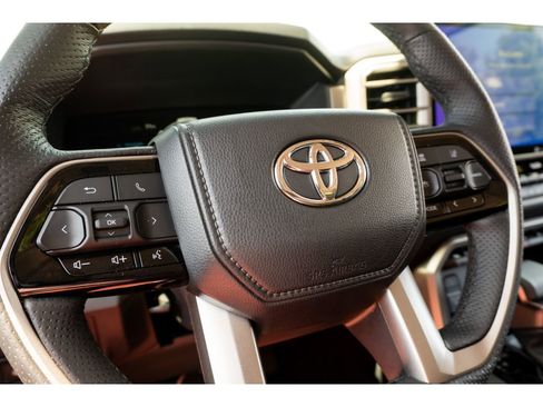 Used 2022 Toyota Tundra Limited AWD/4WD image 32