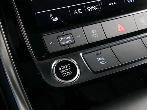 Certified 2025 Audi Q7 3.0T Premium w/ Convenience Package image 22