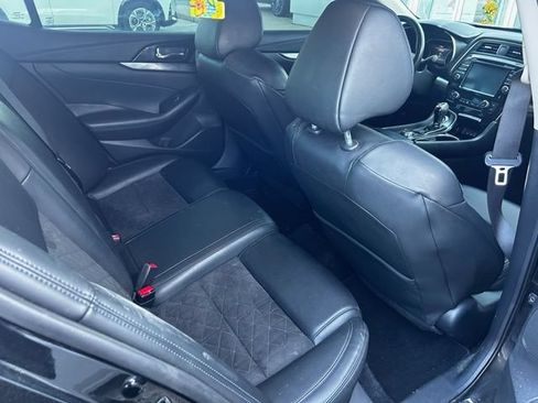 Used 2017 Nissan Maxima SR w/ Midnight Edition FWD image 8