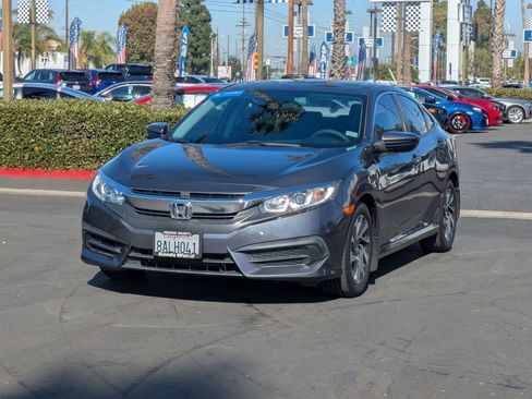 Used 2017 Honda Civic EX-L image 3