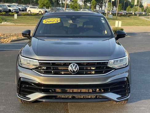 Used 2023 Volkswagen Tiguan SE R-Line FWD image 2