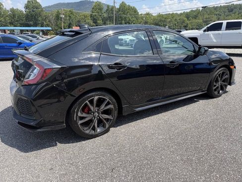 Used 2017 Honda Civic Sport image 6