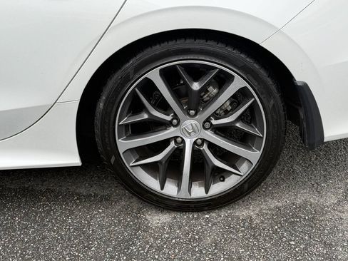 Used 2023 Honda Civic Touring image 12