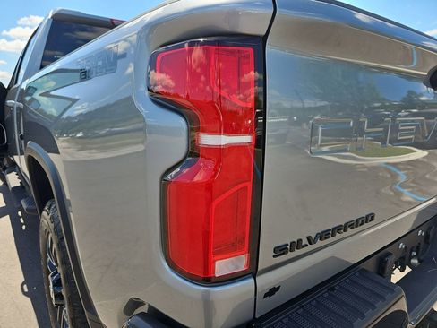 Used 2025 Chevrolet Silverado 2500 LT w/ Trail Boss Package AWD/4WD image 38