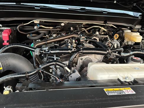 Certified 2024 Toyota Tacoma SR5 image 28