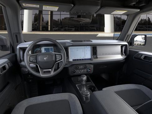 New 2025 Ford Bronco 4-Door image 9