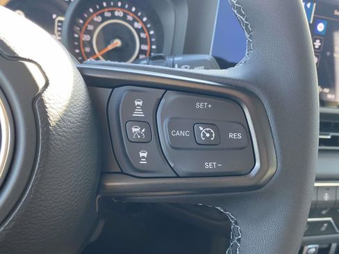 New 2026 Jeep Wrangler Unlimited Rubicon AWD/4WD image 21