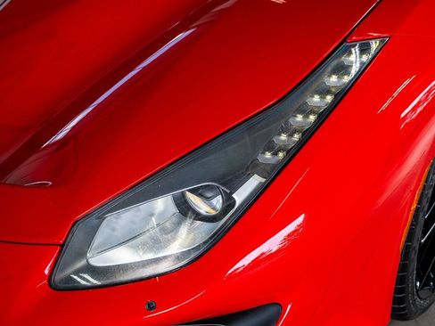 Used 2020 Ferrari 488 Pista Coupe image 13