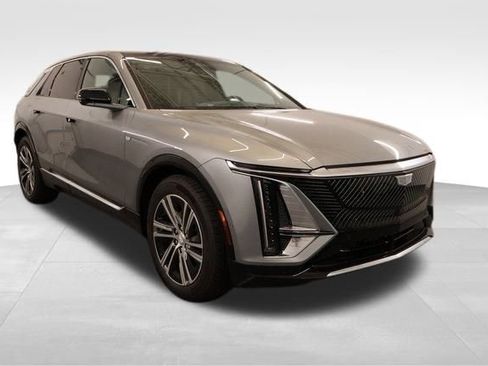 New 2026 Cadillac Lyriq Luxury image 1