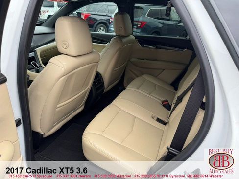 Used 2017 Cadillac XT5 FWD image 12