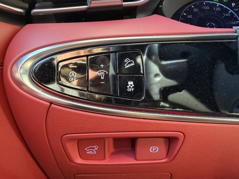 Used 2025 Genesis GV70 2.5T w/ Sport Prestige Package image 28